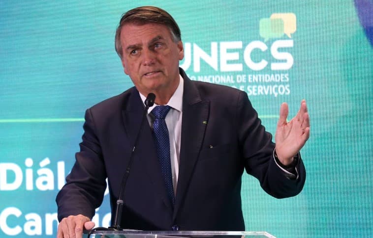 Bolsonaro diz que Auxílio Brasil de R$ 600 será mantido em 2023 com privatização de estatais