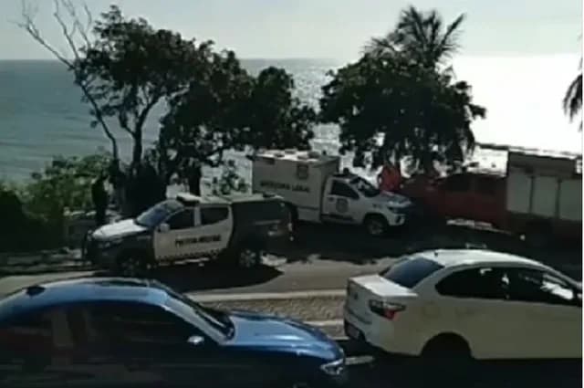 Corpo com sinais de violência por arma branca é encontrado na Ladeira do Sol em Natal