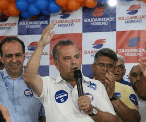 Rogério Marinho lidera cinco pesquisas espontâneas em apenas dez dias, inclusive em Natal
