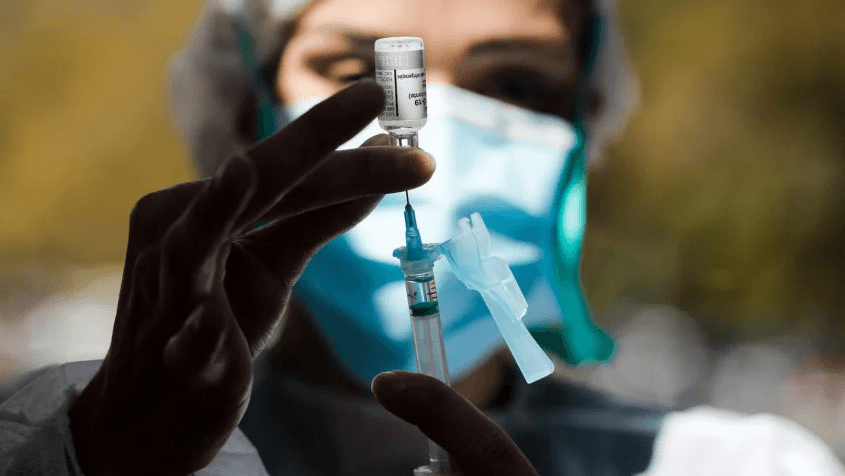 OMS não recomenda 4ª dose de vacinas contra Covid para população geral