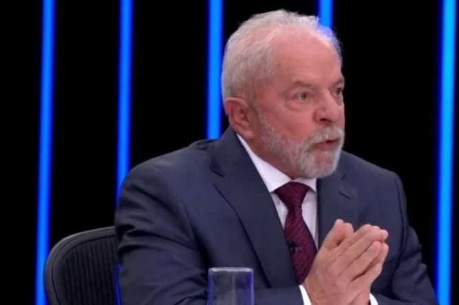 “Maior mentira que Bolsonaro conta é avocar o nome de Jesus”, diz Lula
