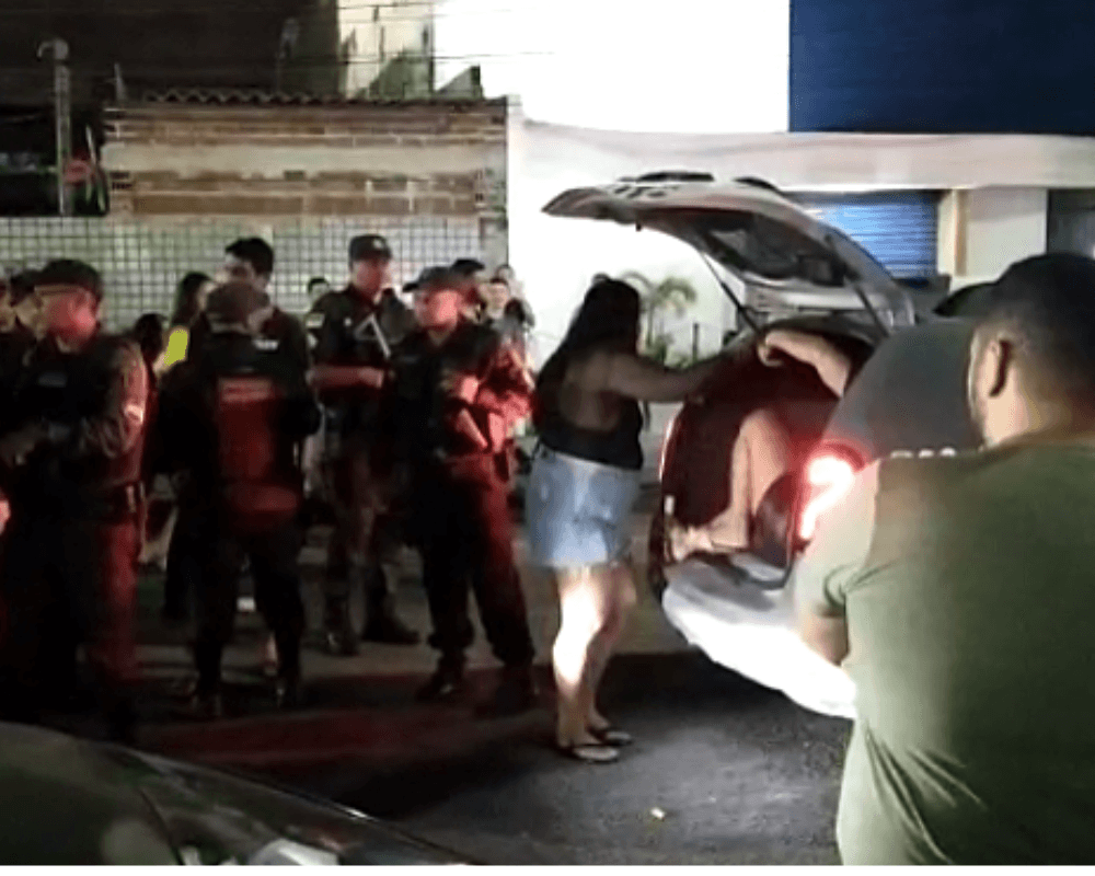 Três mulheres são presas suspeitas de furtarem celulares durante evento de Bolsonaro em Natal
