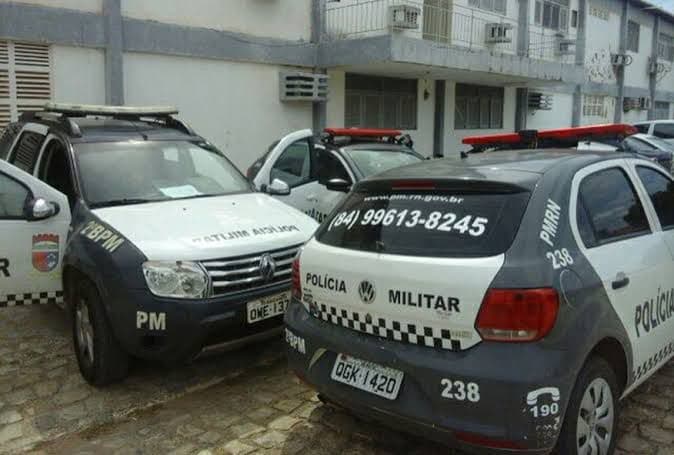 MOSSORÓ: PM é acionada para atender uma ocorrência e policial é chamada de “nega fedorenta”