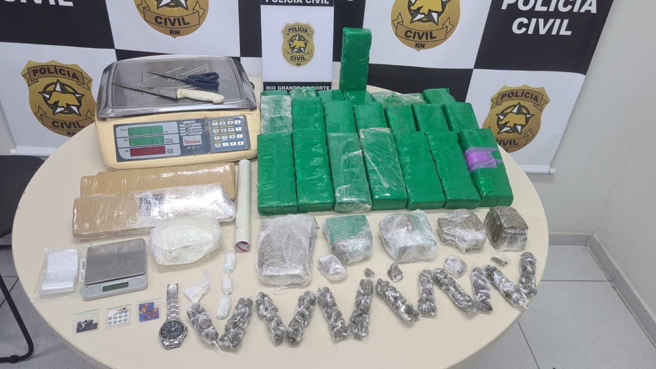 Polícia Civil apreende 30 kg de maconha e outras drogas em condomínio em Parnamirim