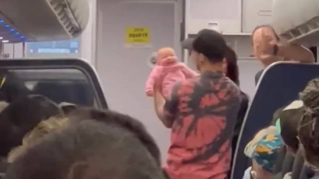 VÍDEO: Enfermeira salva bebê de 3 meses que parou de respirar a bordo de avião