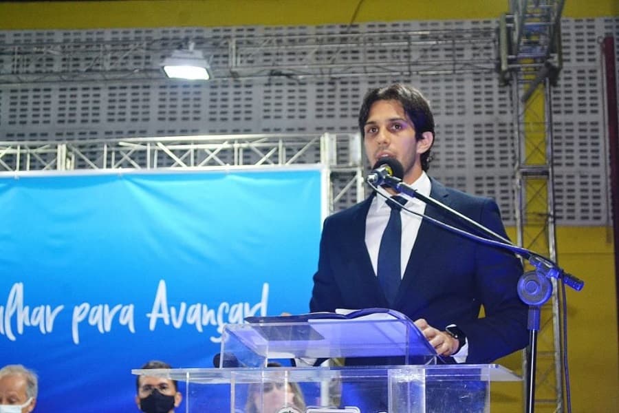 Pesquisa revela que 86,2% da população de Serra Caiada aprova a gestão do prefeito Joãozinho