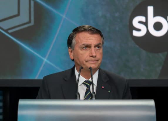 "Judicialização do STF contra o Executivo é clara", diz Bolsonaro em debate presidencial