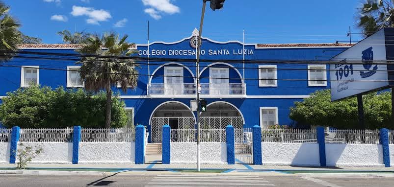 MOSSORÓ: Colégio Diocesano emite nota esclarecendo a posição do colégio com relação ao envolvimento do professor e aluno da instituição