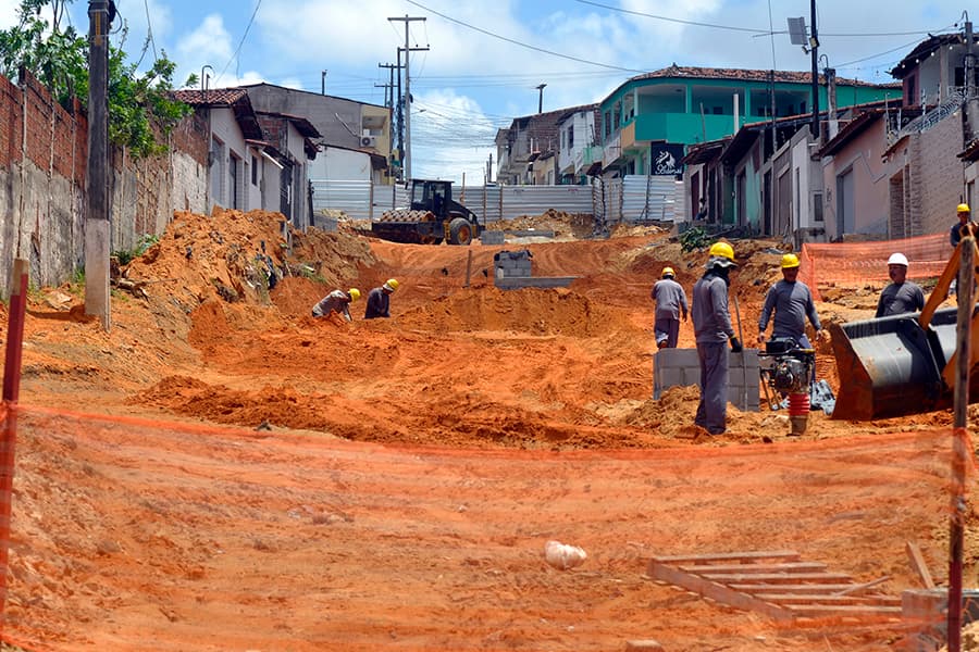 Obras na rua Mirassol devem durar mais 40 dias
