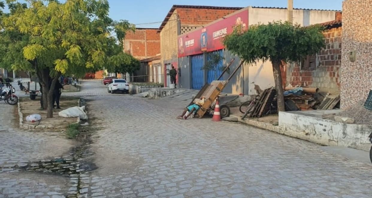 Carroceiro é assassinado a tiros e suspeito dos disparos foge a pé em Mossoró