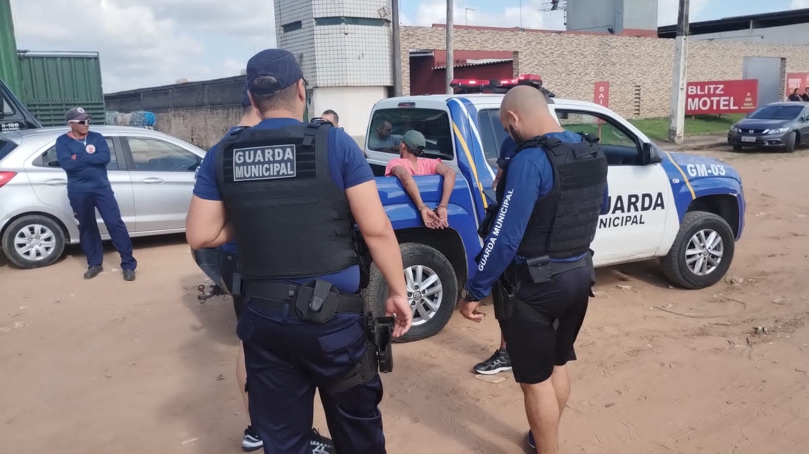 Furtos sucessivos de banheiros químicos em Natal