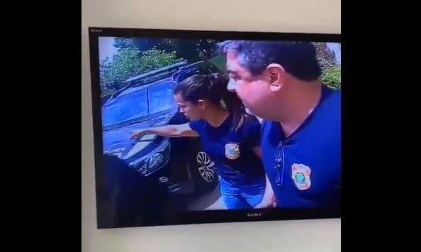 [VÍDEO] Roberto Jefferson: "Chegou a PF para me prender agora, eu não vou me entregar", "vou enfrentá-los"