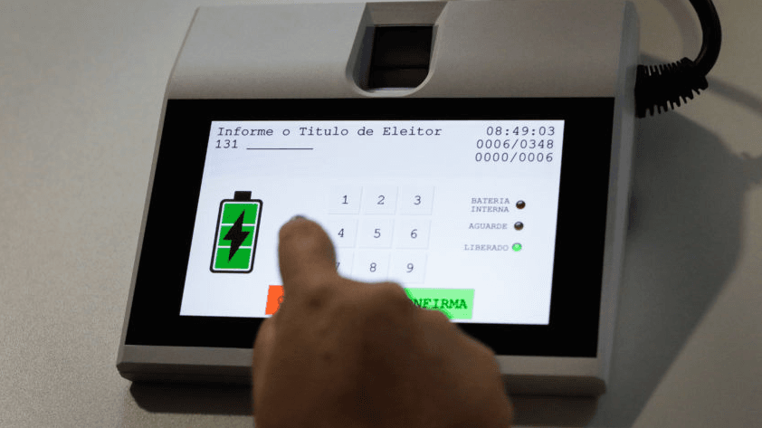 Da urna ao resultado: entenda o caminho do voto
