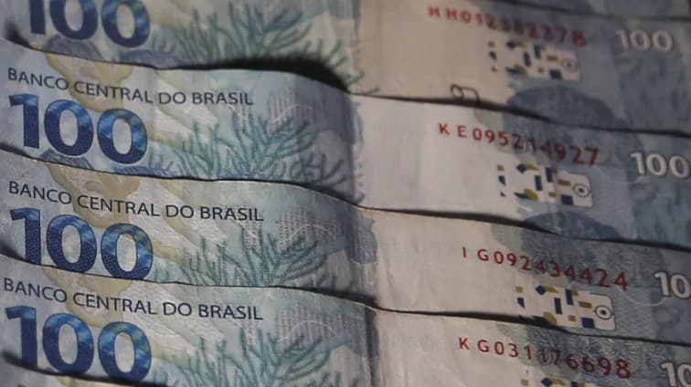 Arrecadação federal atinge R$ 205,4 bilhões em outubro, maior resultado para o mês desde 2000
