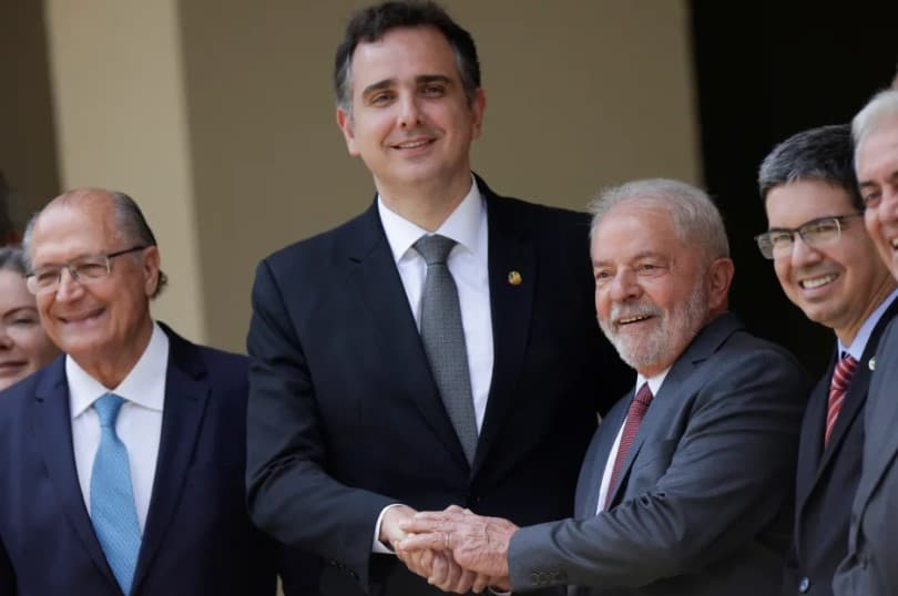 PEC dá a Lula controle sobre despesas livres no Orçamento que representa o dobro do que Bolsonaro teve