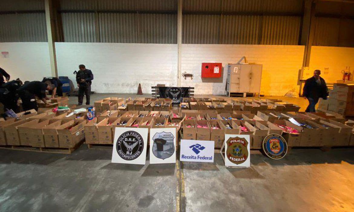 PF prende acusado de tráfico de cinco toneladas de cocaína; Droga foi encontrada no Porto do Rio de Janeiro no ano passado