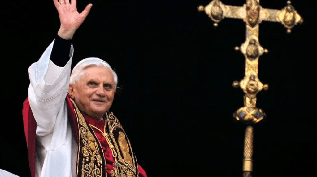 Papa emérito Bento XVI morre aos 95 anos
