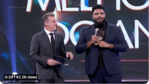 VÍDEO: “Que Deus é esse que leva o Véio do Rio e deixa o Véio da Havan?”, diz ator da Globo no Domingão