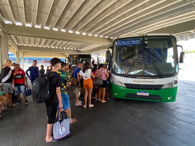 Rodoviária espera 20 mil embarques no fim de ano