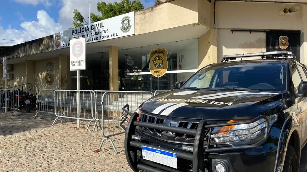 Jovem é preso ao ser flagrado furtando roupas em shopping de Natal