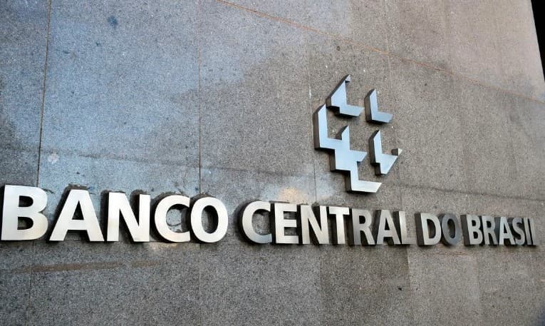 Banco Central eleva previsão de crescimento do PIB em 2022 para 2,9%