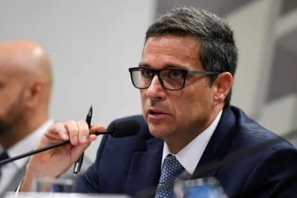 BC mantém taxa básica de juros em 13,75% ao ano e diz que "não hesitará" em subir se inflação sair do controle em 2023