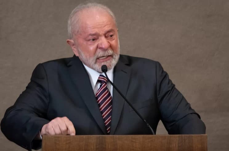 MARIO SABINO: Lula joga 58,2 milhões de brasileiros no campo do autoritarismo
