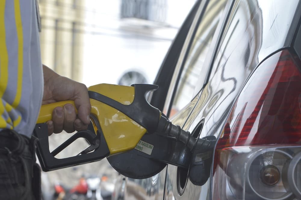 APENAS ISSO: Confaz autoriza aumento de 10 centavos no ICMS gasolina, de 6 centavos sobre o diesel e RN deve arrecadar R$ 100 milhões a mais em 2025 só com os dois combustíveis