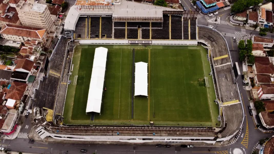 Aberto ao público, velório de Pelé será no dia 2 de janeiro no gramado da Vila Belmiro, estádio do Santos