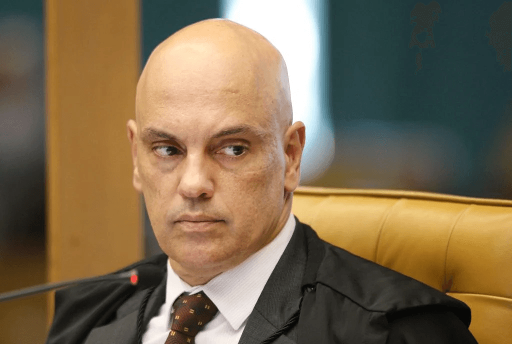 Moraes atende PGR e abre investigação contra Ibaneis, Anderson Torres e mais dois