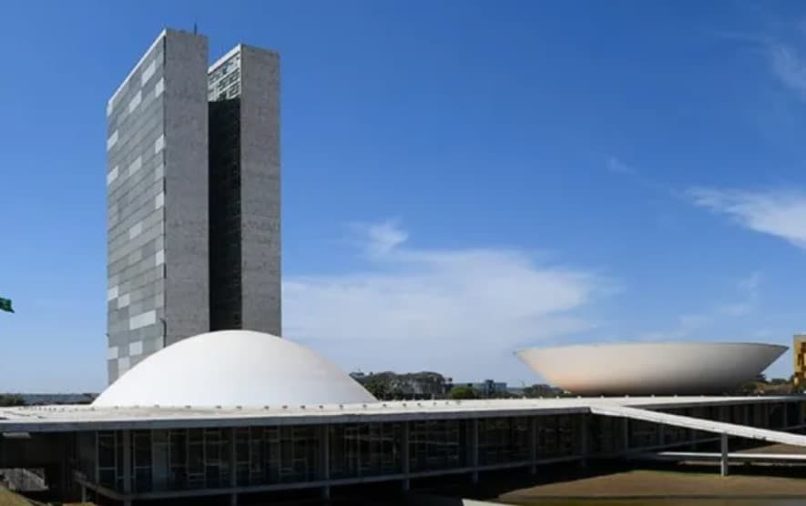 Ministros nomeados por Lula abrem 13 vagas no Congresso Nacional