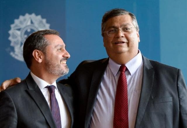 Dino muda regras e diminui exigências qualificatórias para nomeação de diretores e superintendentes da PF