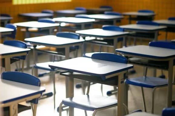 CNM se posiciona contra reajuste do piso salarial de professores em 2023; aumento acarretará impacto de mais de R$ 19,4 bilhões aos cofres das prefeituras brasileiras