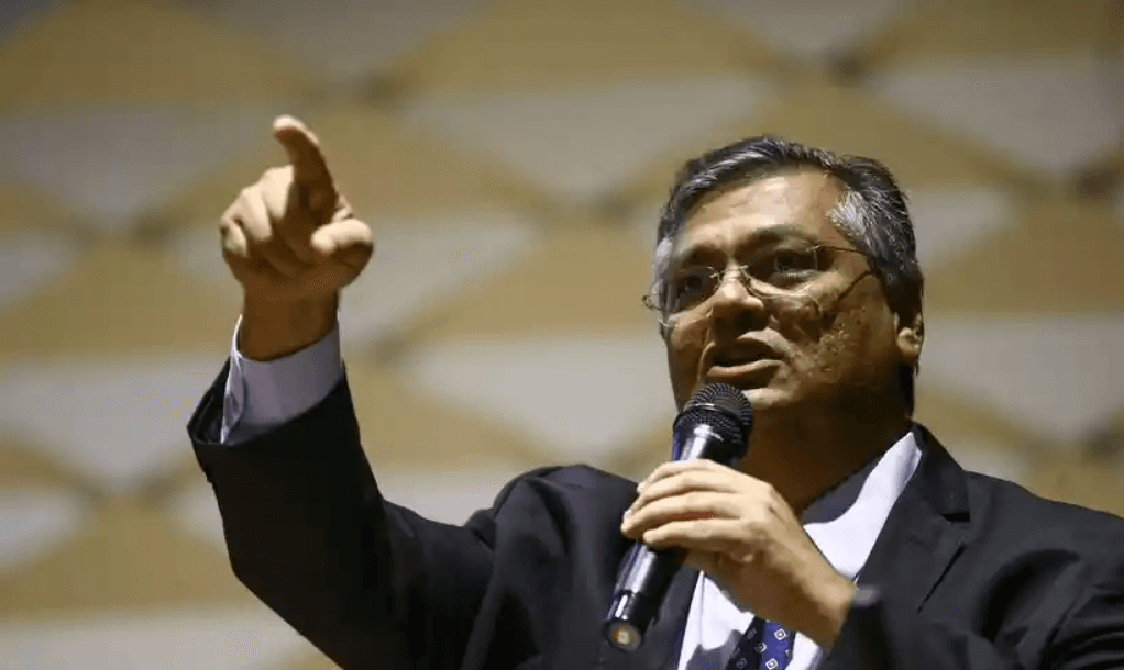 Flávio Dino registra ocorrência após ser chamado de ‘ladrão'