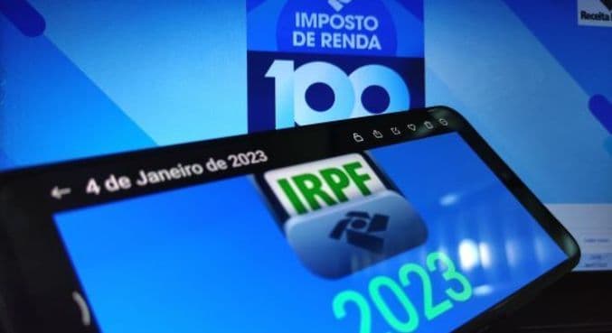 Falta de correção faz quem recebe um salário mínimo e meio pagar IR