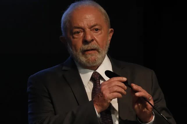 Com comandante do Exército, Lula demitiu 80 militares do governo em cinco dias