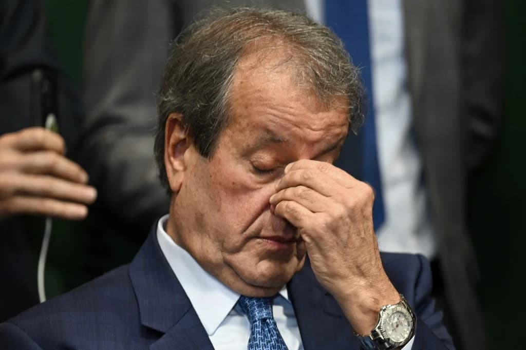 Valdemar diz que usou uma ‘metáfora' quando afirmou que ‘todo mundo' tinha uma minuta do golpe em casa