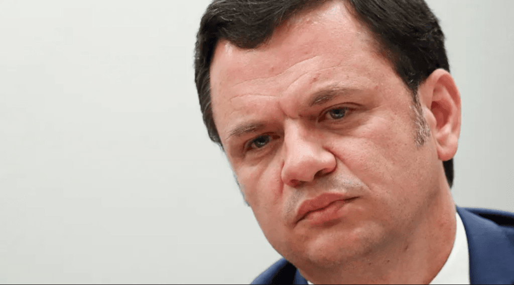 Em depoimento de dez horas, Torres diz que desconhece autor de minuta encontrada em sua casa