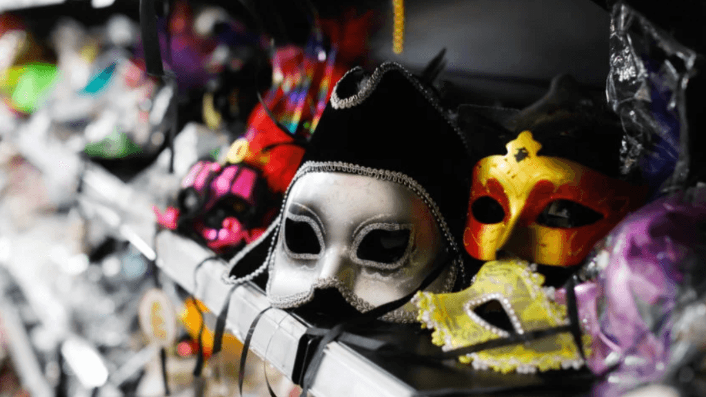 Carnaval deve movimentar R$ 8,2 bi no turismo em 2023, diz CNC