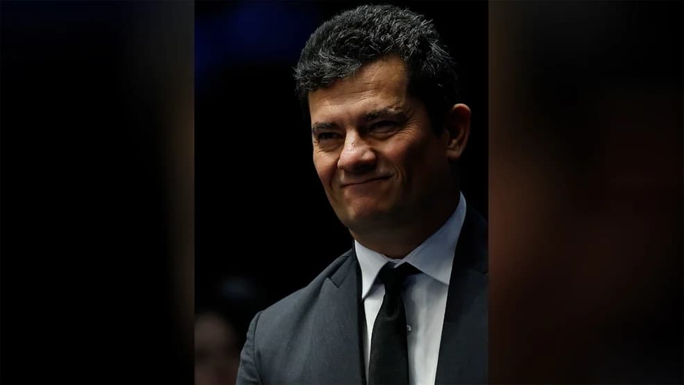 "O senhor não tem decência", diz Moro sobre Lula