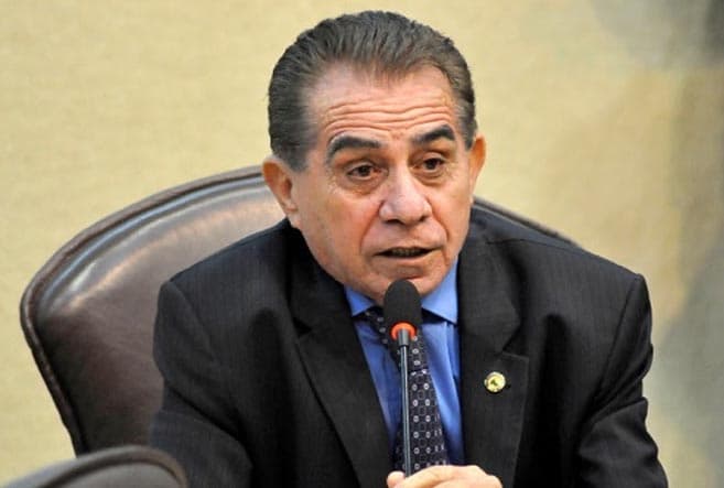 Velório e sepultamento do ex-deputado Raimundo Fernandes ocorrem no cemitério e crematório Morada da Paz, em Emaús