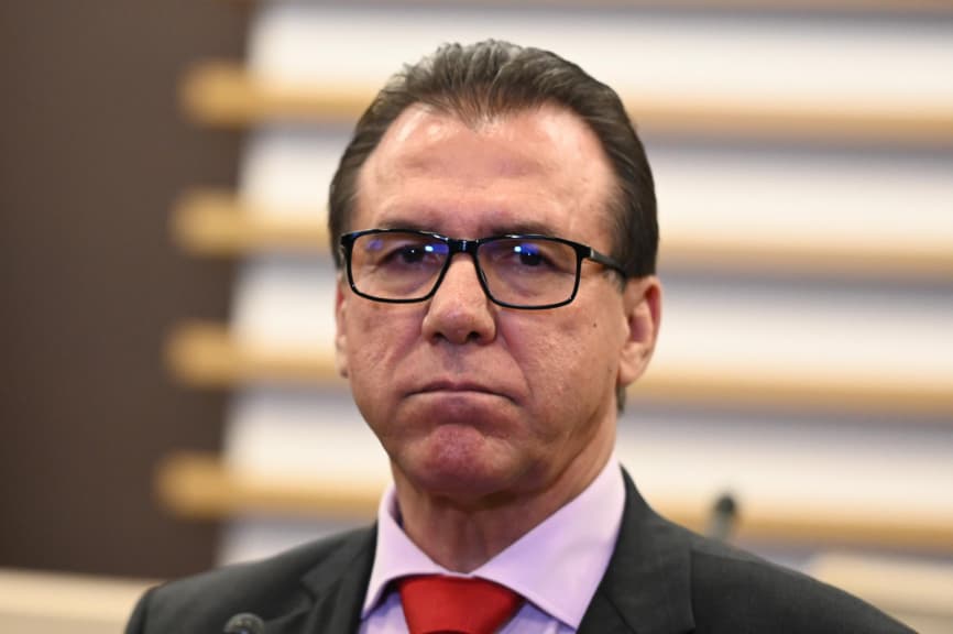 Ministro do Trabalho confirma isenção do IR para quem ganha até R$ 2.640 a partir de maio