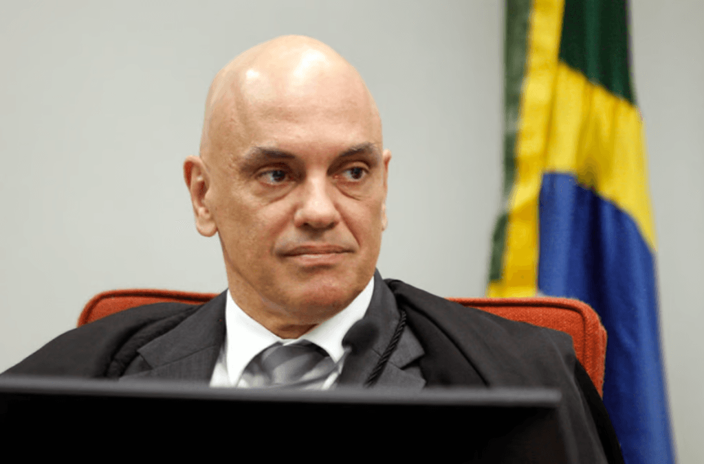 Moraes manda PF ouvir 8 militares do GSI neste domingo