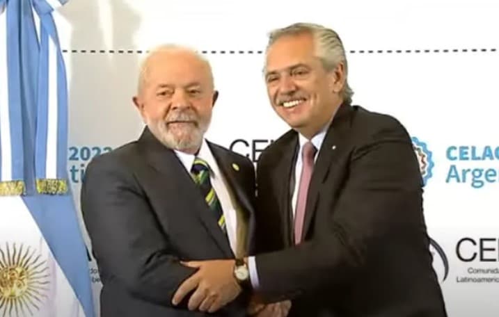 Em meio à grave crise econômica argentina, Fernández virá às pressas ao Brasil para reunião com Lula; saiba por quê