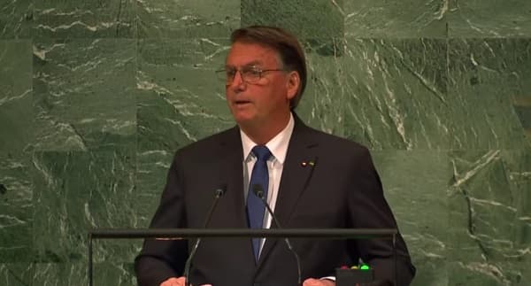 Bolsonaro convoca advogados e trabalha em tese de ‘interferência política' após ação da PF