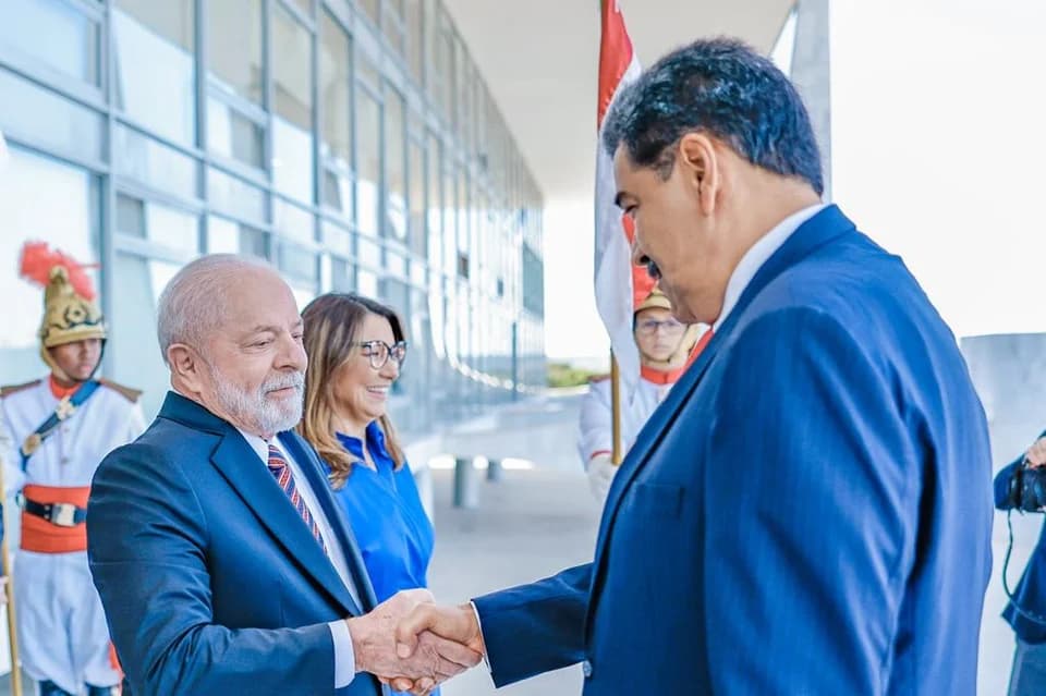 Negociada por Lula, dívida da Venezuela com o Brasil chega a US$ 1,27 bi