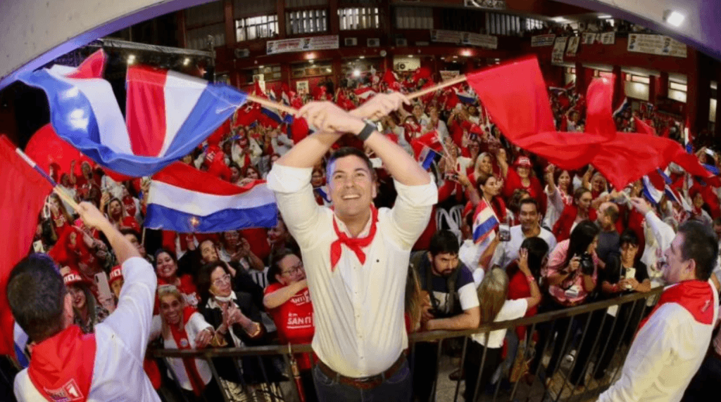 Economista Santiago Peña é eleito presidente do Paraguai