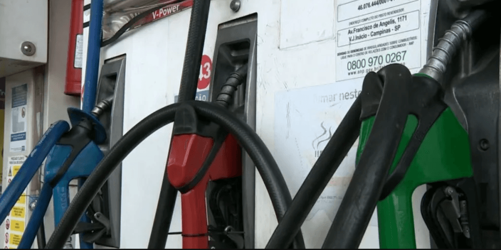 ICMS sobre gasolina muda nesta quinta-feira e deve elevar preços