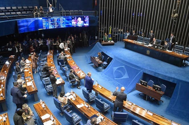 Nova Lei do Esporte: Senado aprova multa de até R$ 2 milhões para racismo, xenofobia e homofobia em estádio