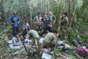 Menina de 13 anos protegeu irmãos perdidos na selva por 40 dias